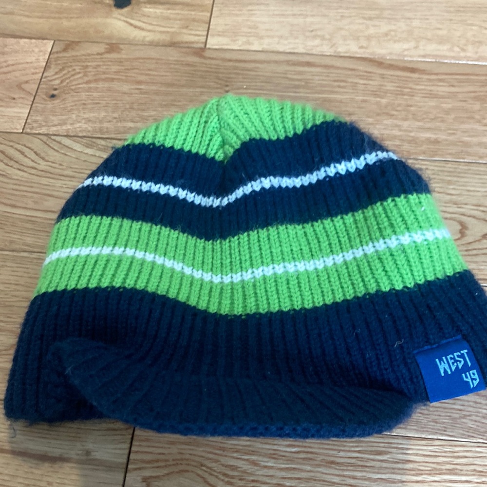 West 49 navy and green toque